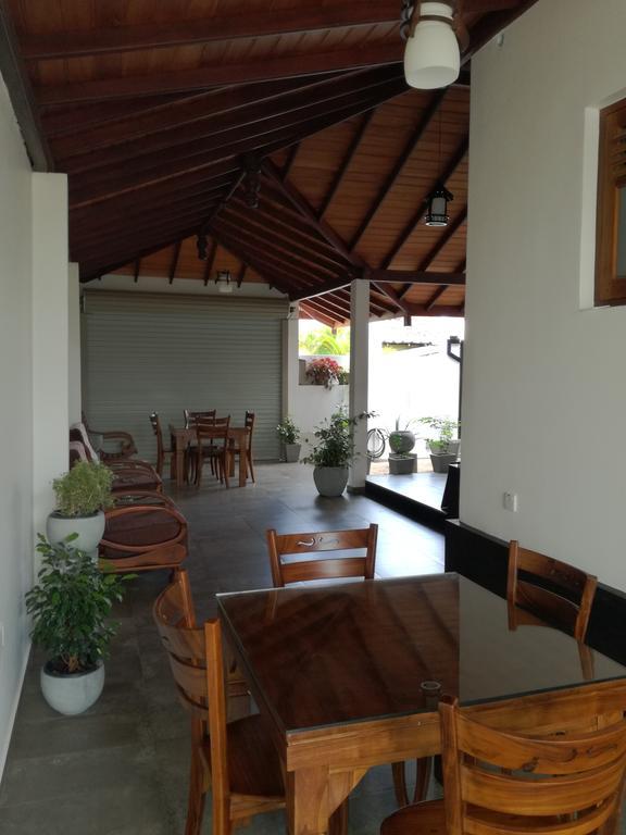 Bianco Terrace Hotell Negombo Eksteriør bilde