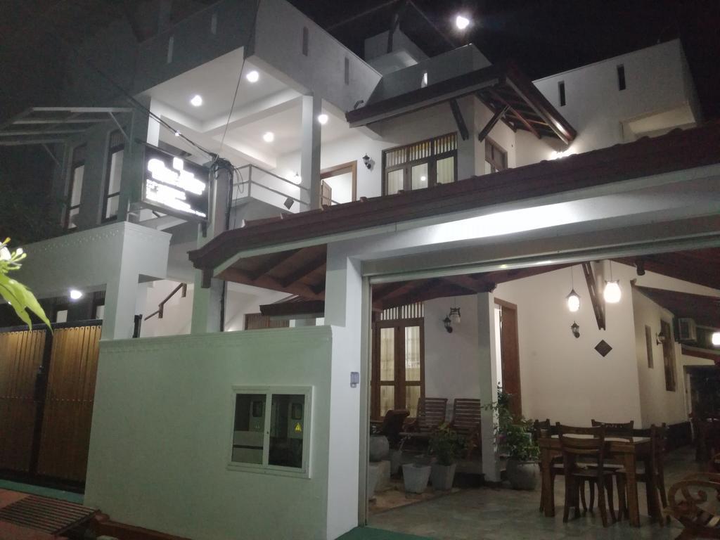 Bianco Terrace Hotell Negombo Eksteriør bilde